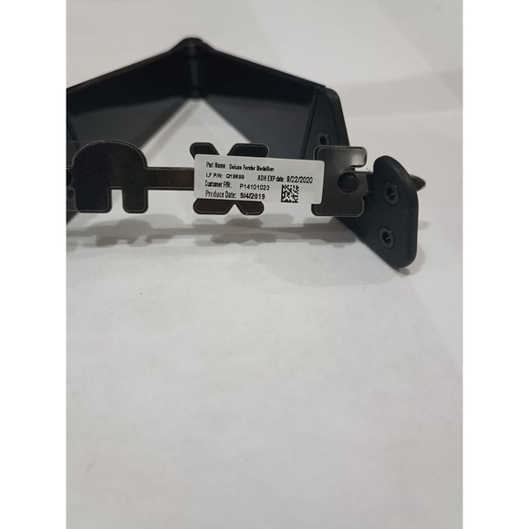 OEM Harley Touring Deluxe Fender Emblems Set - Picture 5 of 5